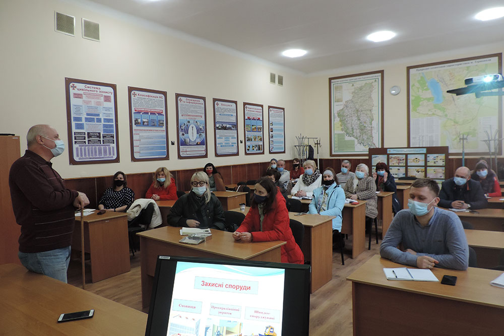 Планові заняття з керівниками та заступниками керівників освітніх закладів, посадовими особами, на яких покладено обов’язки з питань ЦЗ в закладах загальної середньої та дошкільної освіти