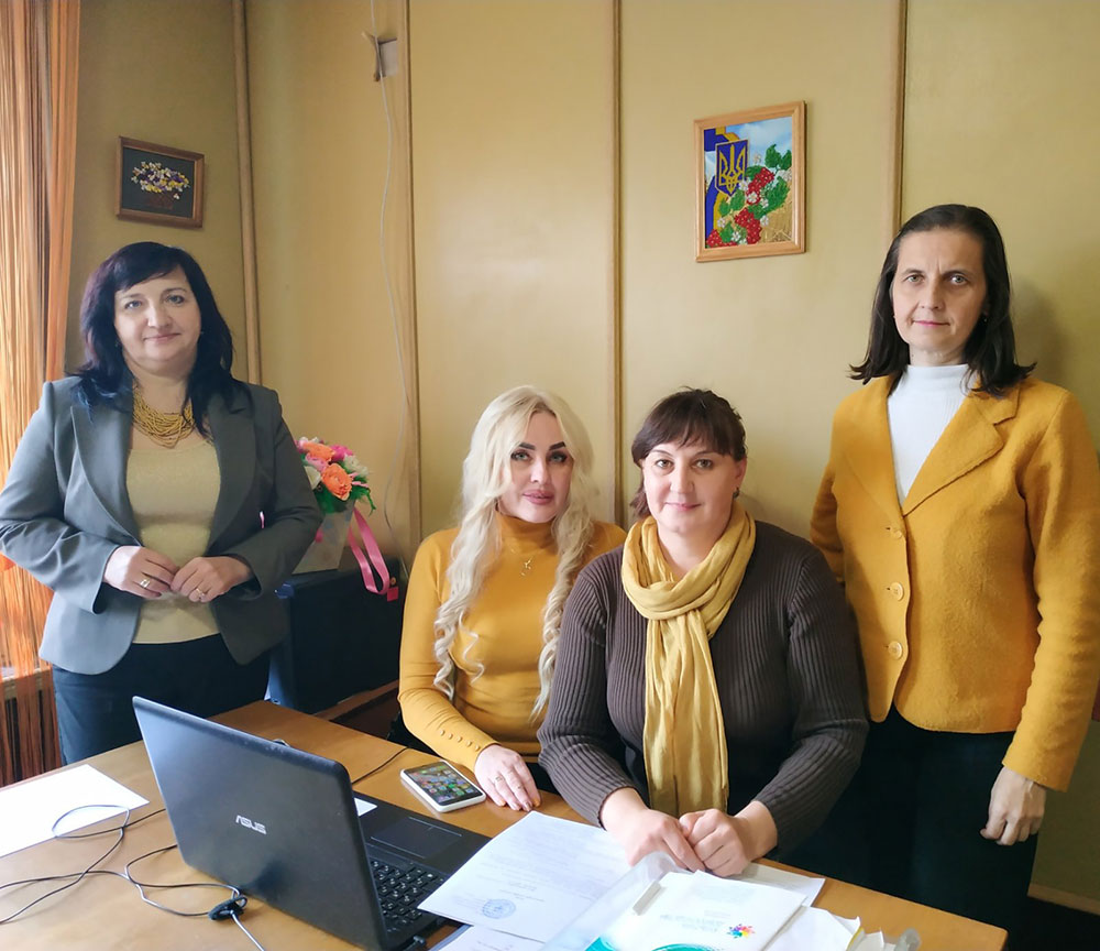 Онлайн-зустріч «Відомі люди краю. Вплив видатних постатей на формування особистості молодшого школяра» для вчителів початкових класів закладів освіти області