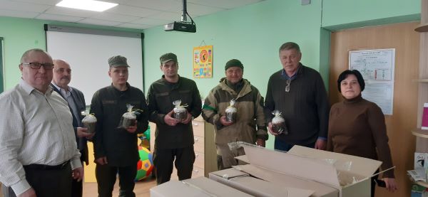 Адміністрація та колектив Тернопільського ОКІППО привітали військовослужбовців Національної гвардії України зі святом Христового Воскресіння