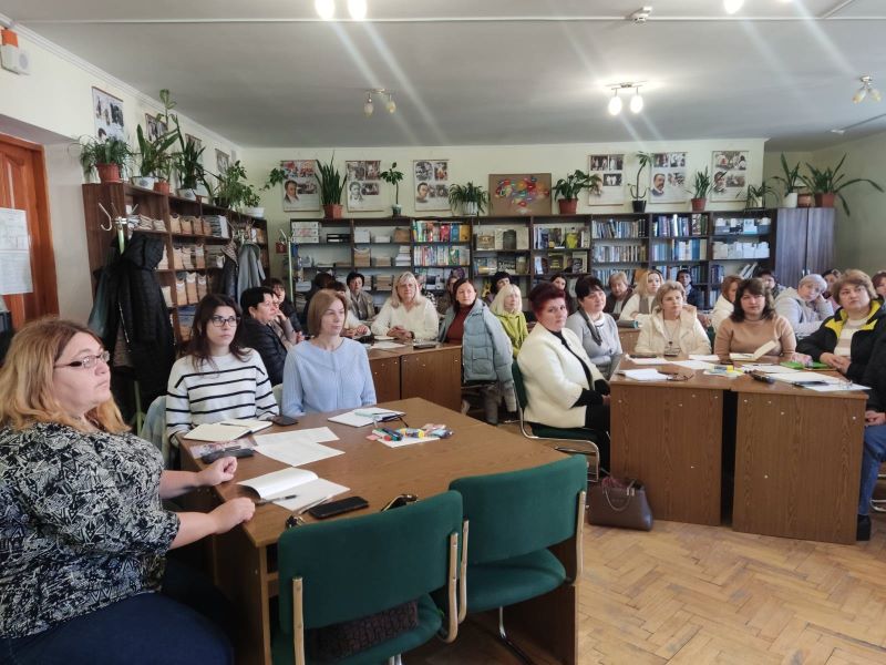 Про підготовку тренерів-педагогів , що здійснюватимуть підвищення кваліфікації учителів української мови і літератури 7 класу НУШ