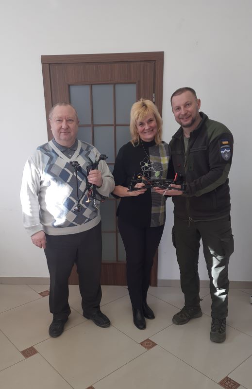 Чергову партію «бойових пташок» сьогодні передали нашим мужнім воїнам