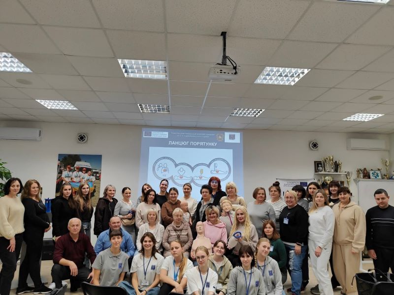 Про тренінг «Поширення навичок з надання домедичної допомоги серед цивільного населення в умовах воєнного стану» для працівників Тернопільського ОКІППО