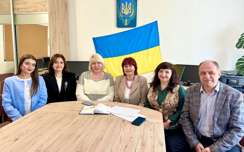 Відкрито, безпечно та професійно: стартувала перша менторська сесія!